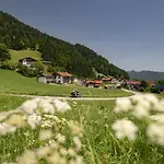Biobauernhof Und Riederbauer
