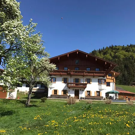 Biobauernhof Und Riederbauer Lantgård