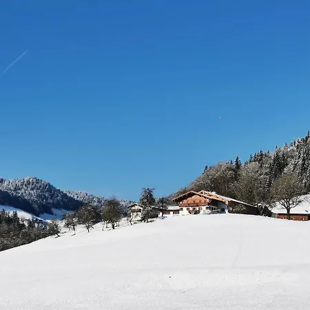 Biobauernhof Und Riederbauer